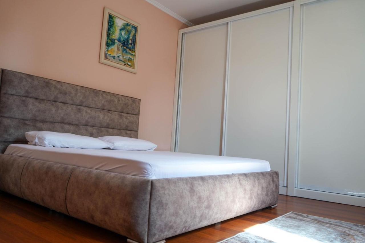 Lovely Apartment In The Heart Of Tirana Zewnętrze zdjęcie